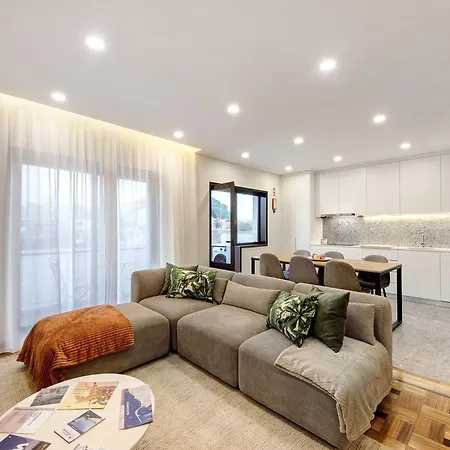 Station 54 Порту